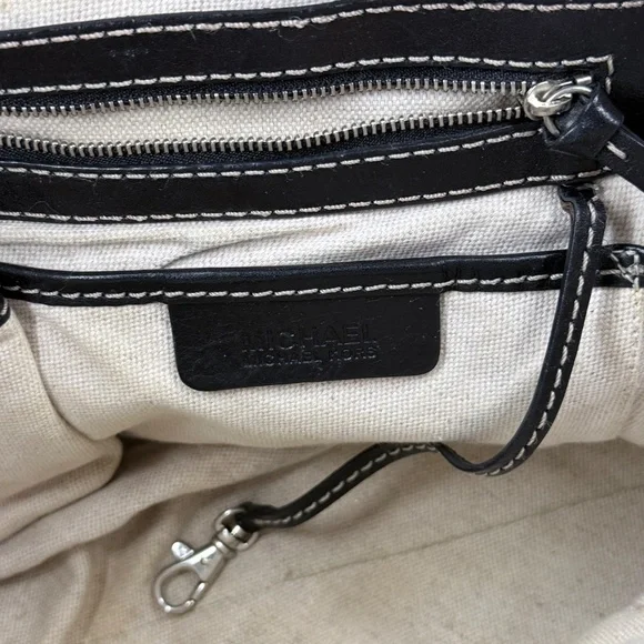 🔥 Michael Kors Astor Black Silver Studded Leather Hobo shoulder bag w/ Dustbag - Picture 5 of 13